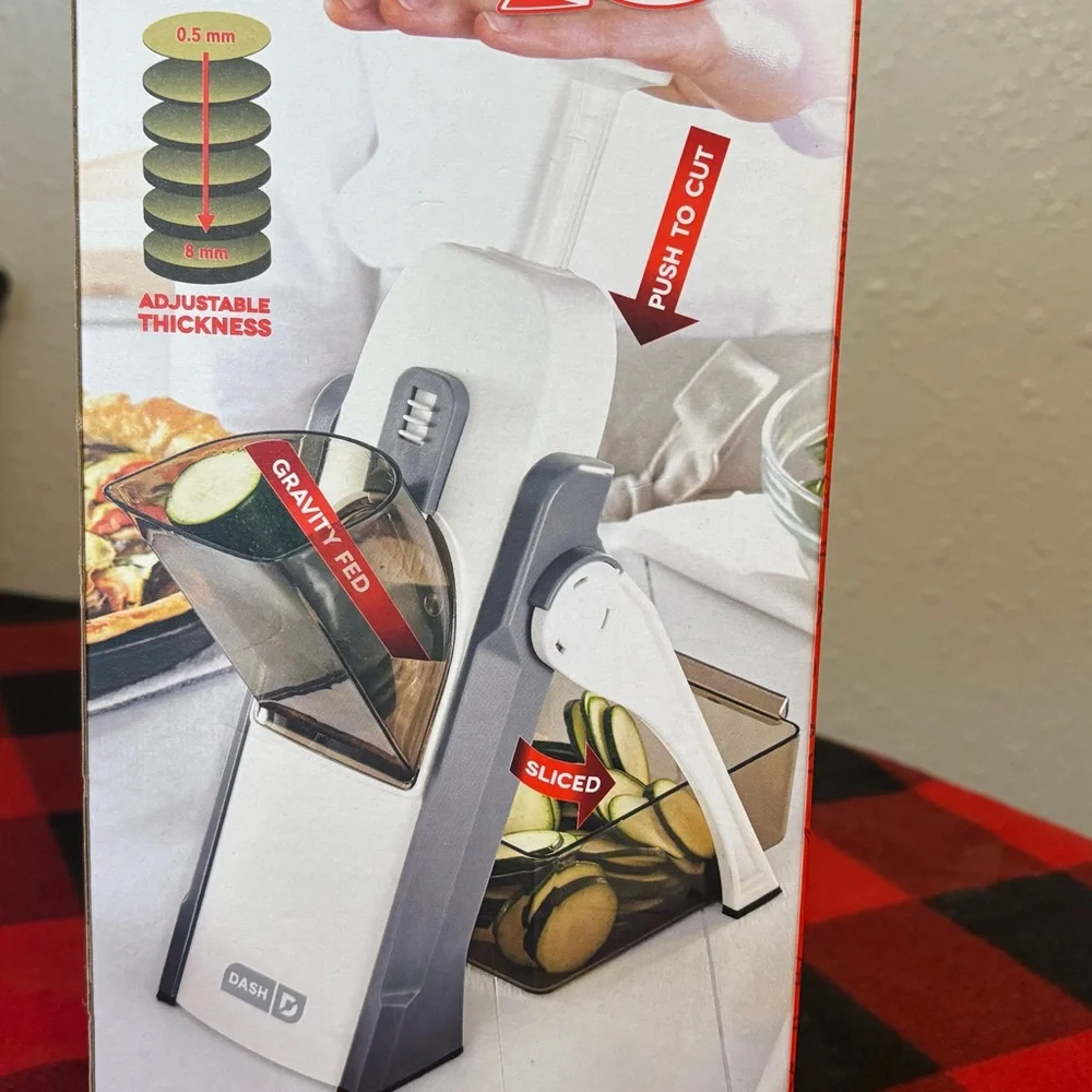 Dash Safe Mandoline Slicer - Picture 15 of 16